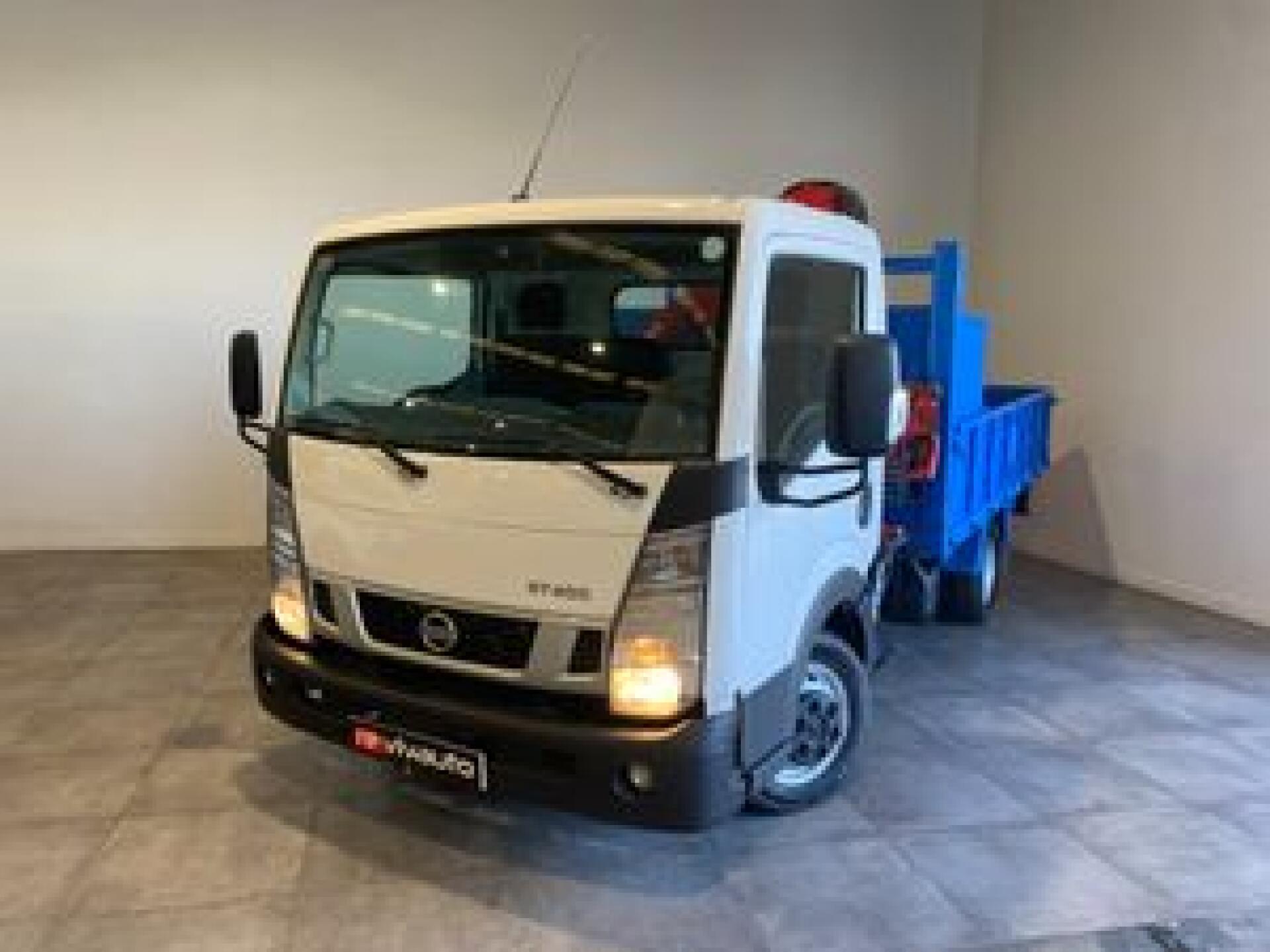Nissan NT400